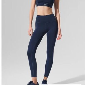 ALO Yoga Women's Navy Blue 7/8 Leggings XS